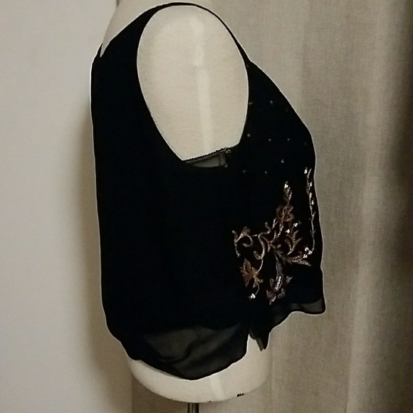 Top - Picture 2 of 3